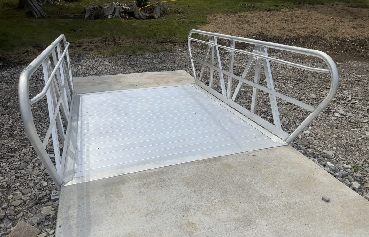 TechniDock 8-foot aluminum gangway close-up landing platform
